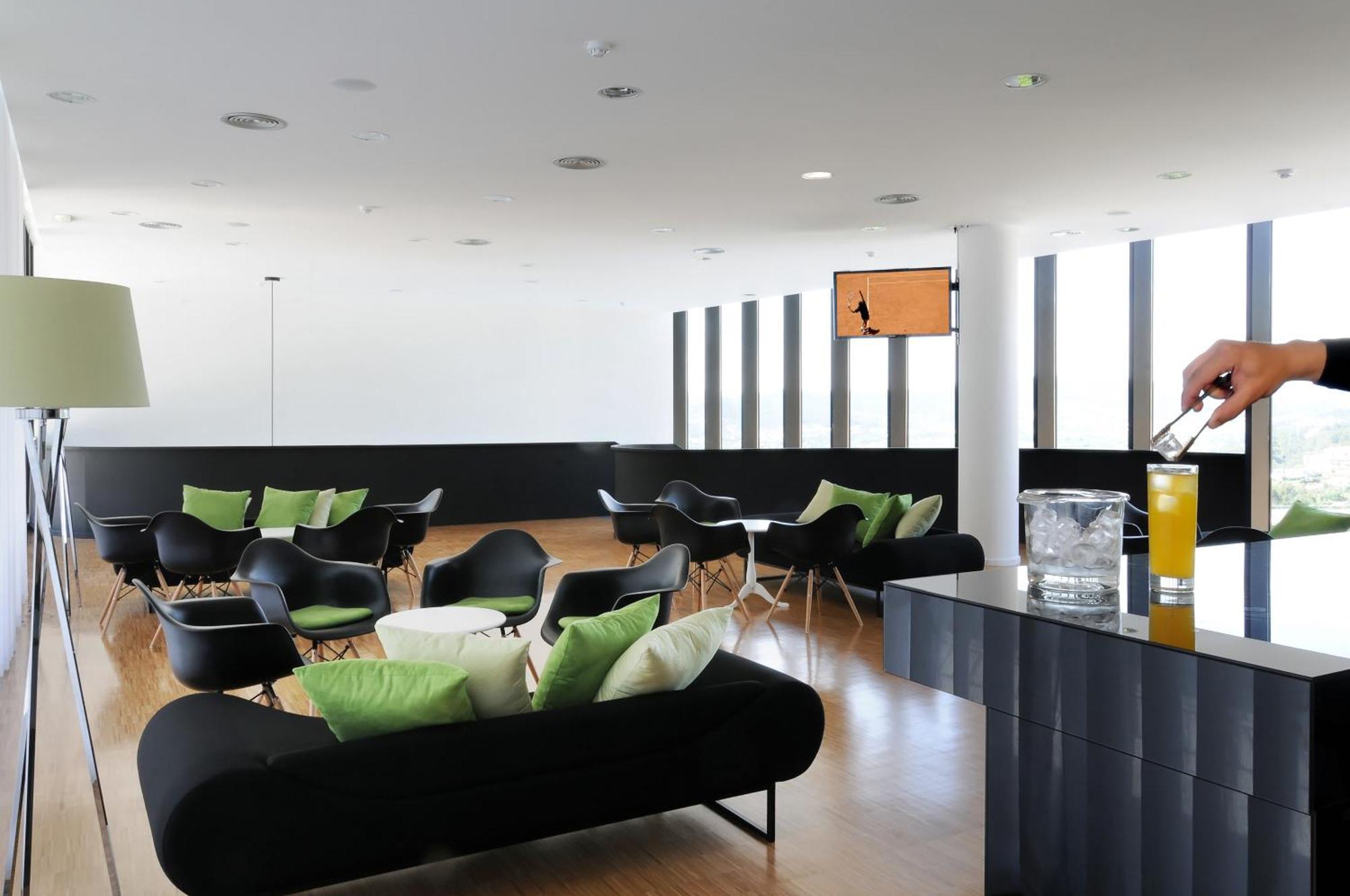 Open Village Sports Hotel & Spa Club Guimarães Zewnętrze zdjęcie