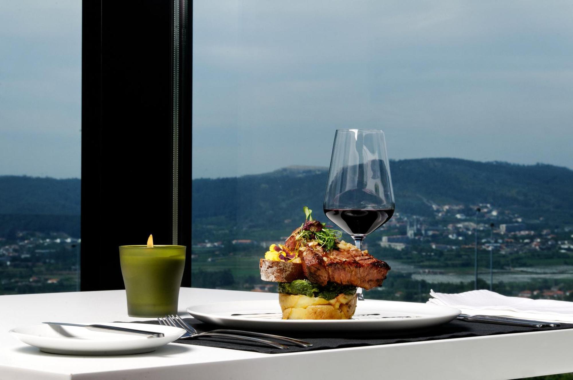 Open Village Sports Hotel & Spa Club Guimarães Zewnętrze zdjęcie